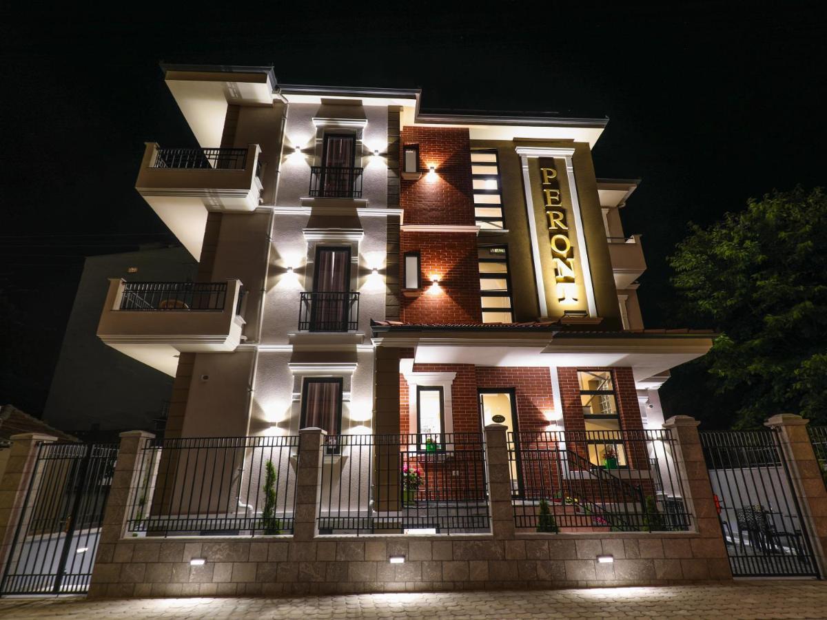 Hotel Peroni Korce Exterior foto